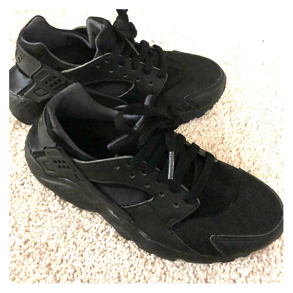 Women’s Nike Air Huarache Shoes Black Size 3.5Y